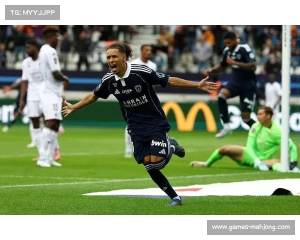 巴黎FCvs马赛下半场连换三人，主帅调整见效扳平比分